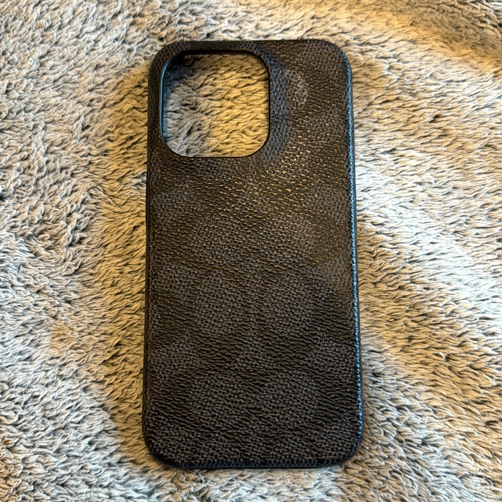Coach IPhone 15 Pro case